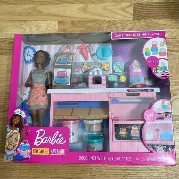 Barbie Cake Decorating Play Set African American NWT - Picture 2 of 3